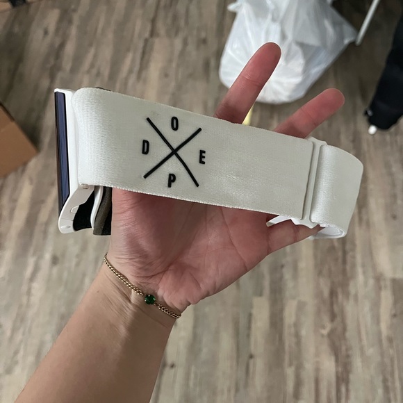 Snow goggles - Picture 2 of 2